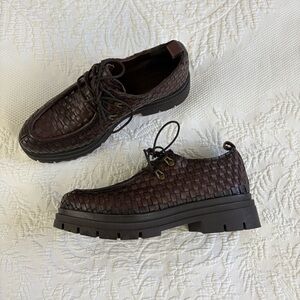 Vintage Foundry Clotilde chunky loafer Women’s 9 brown leather woven platform